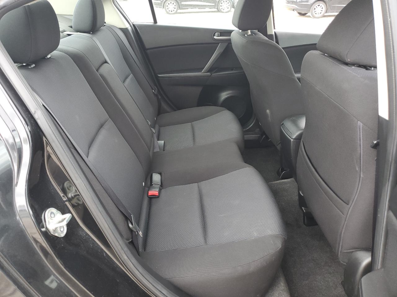 2011 Mazda 3 - Image 10