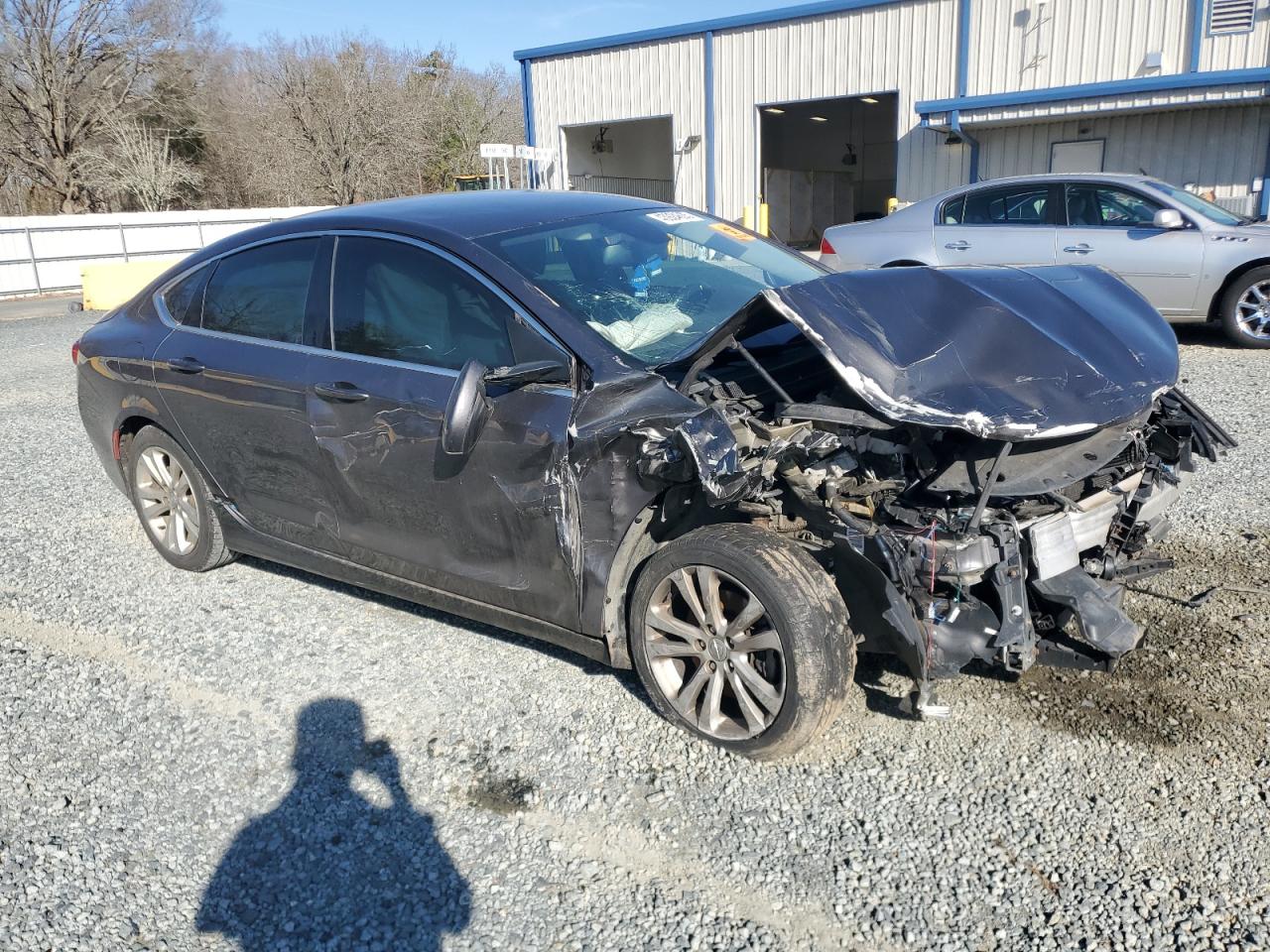 2015 Chrysler 200 - Image 4