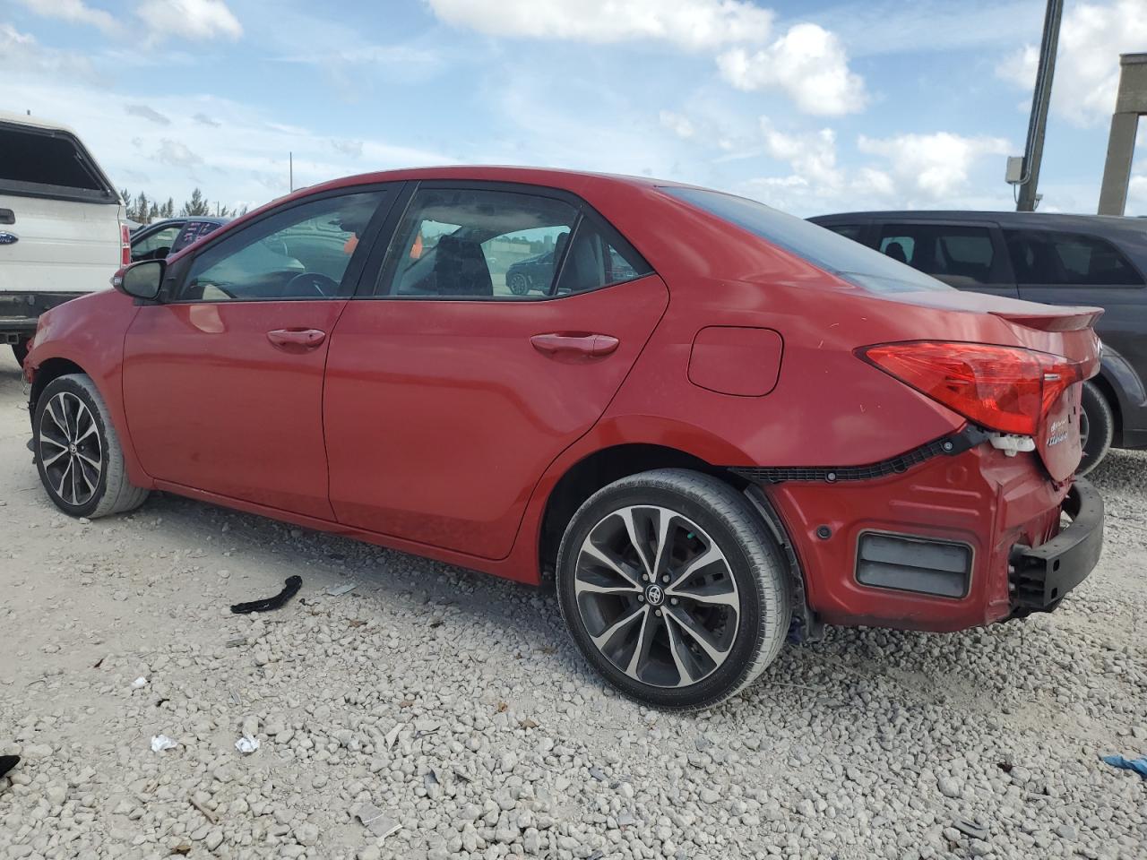 2018 Toyota Corolla - Image 2
