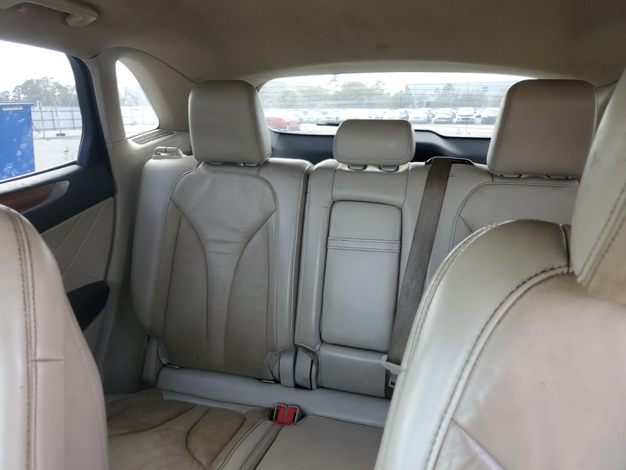 2017 Lincoln MKC - Image 10