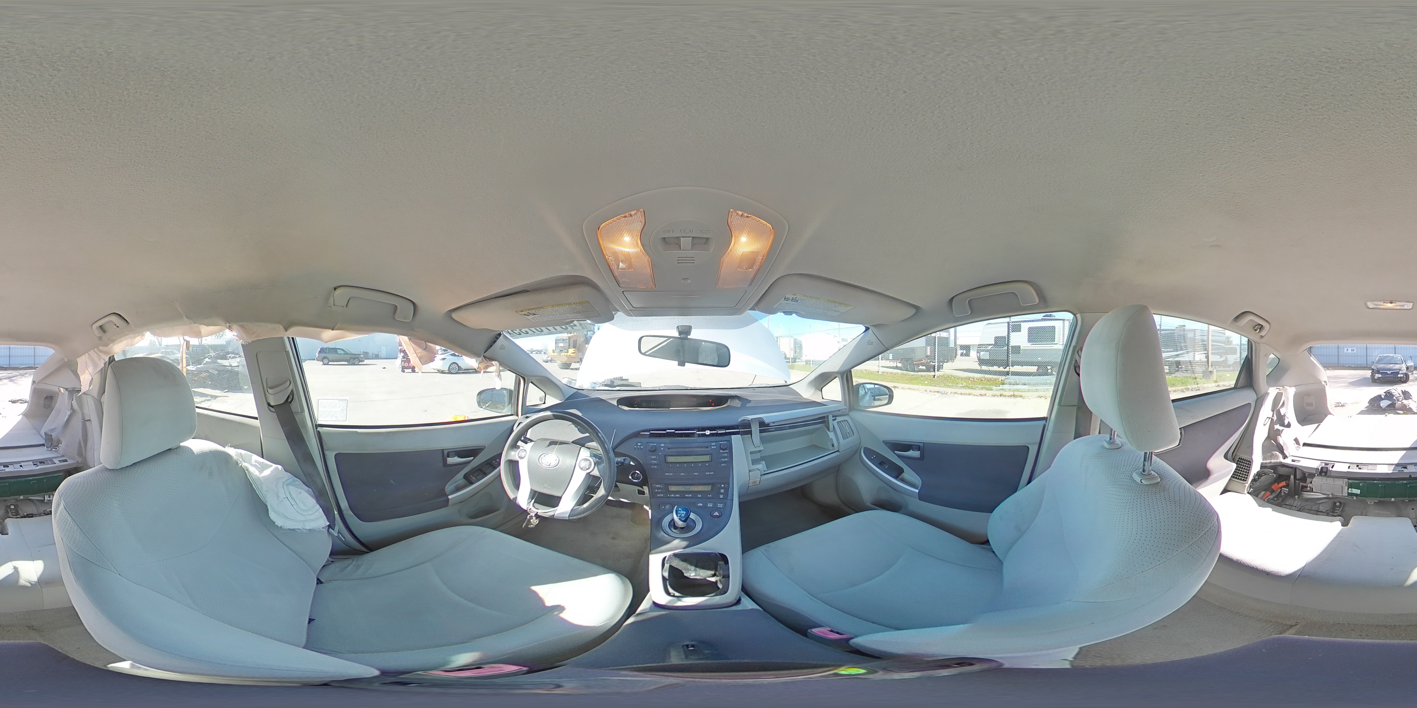 2010 Toyota Prius - Image 12