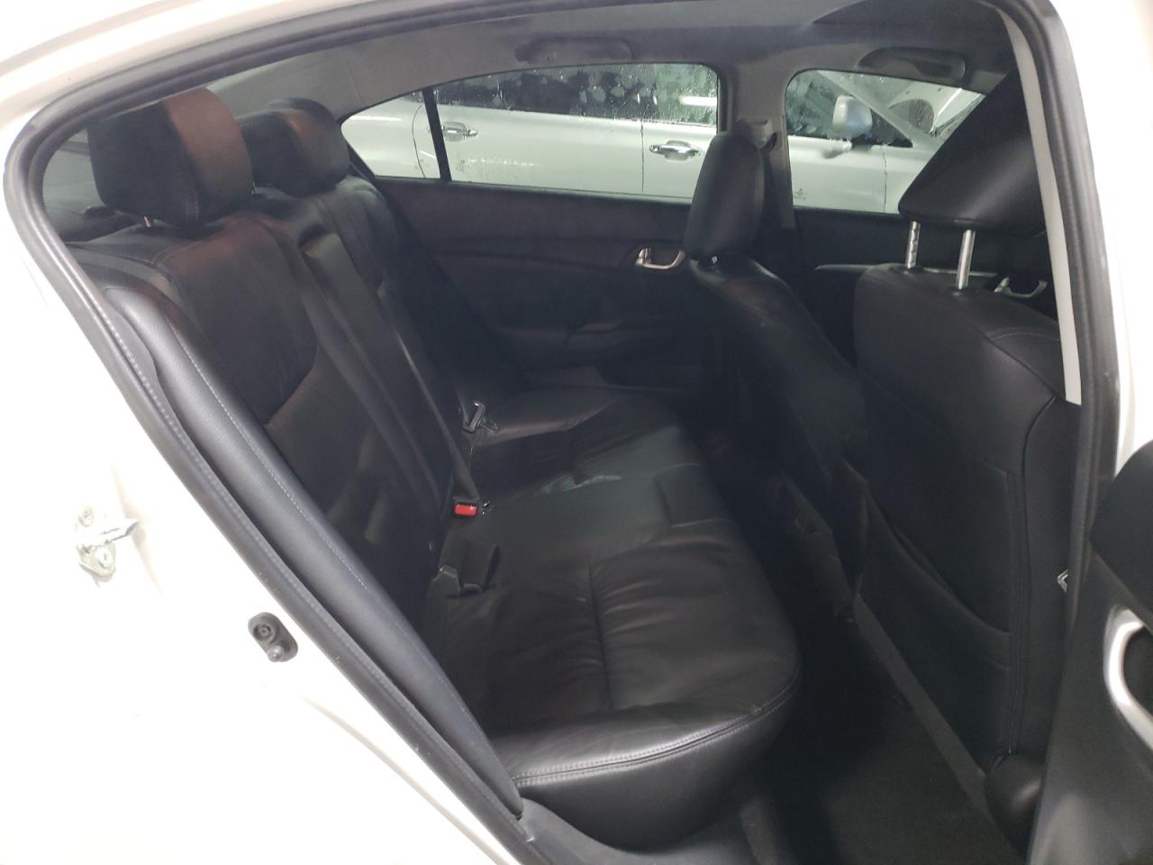 2015 Honda Civic - Image 10