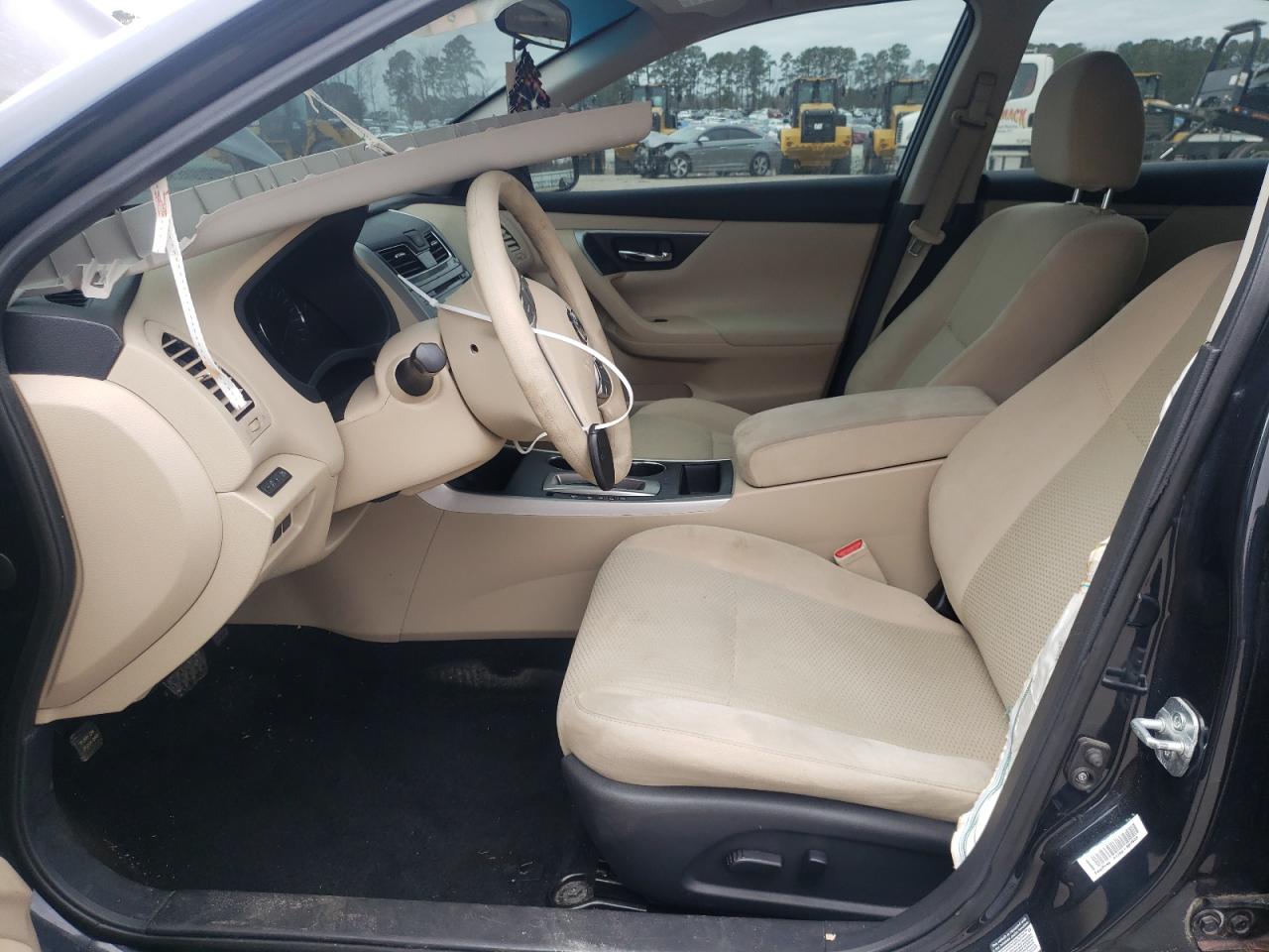 2015 Nissan Altima - Image 7