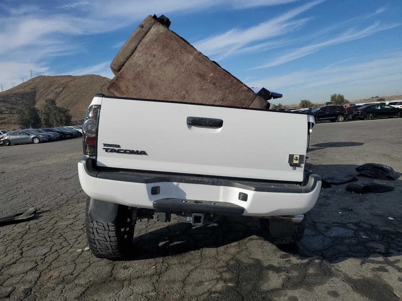 2015 Toyota Tacoma - Image 6