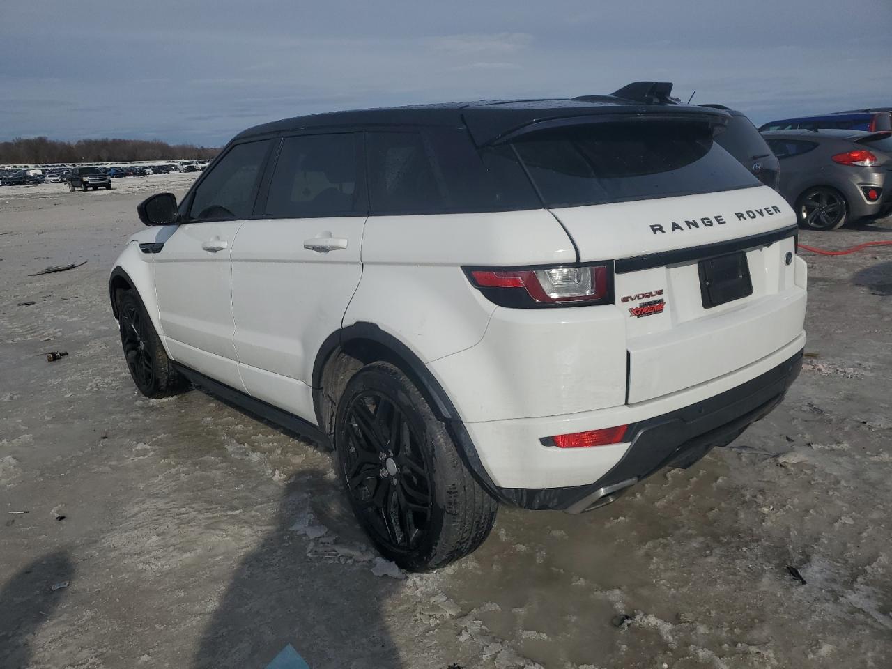 2016 Land Rover Range Rover - Image 2