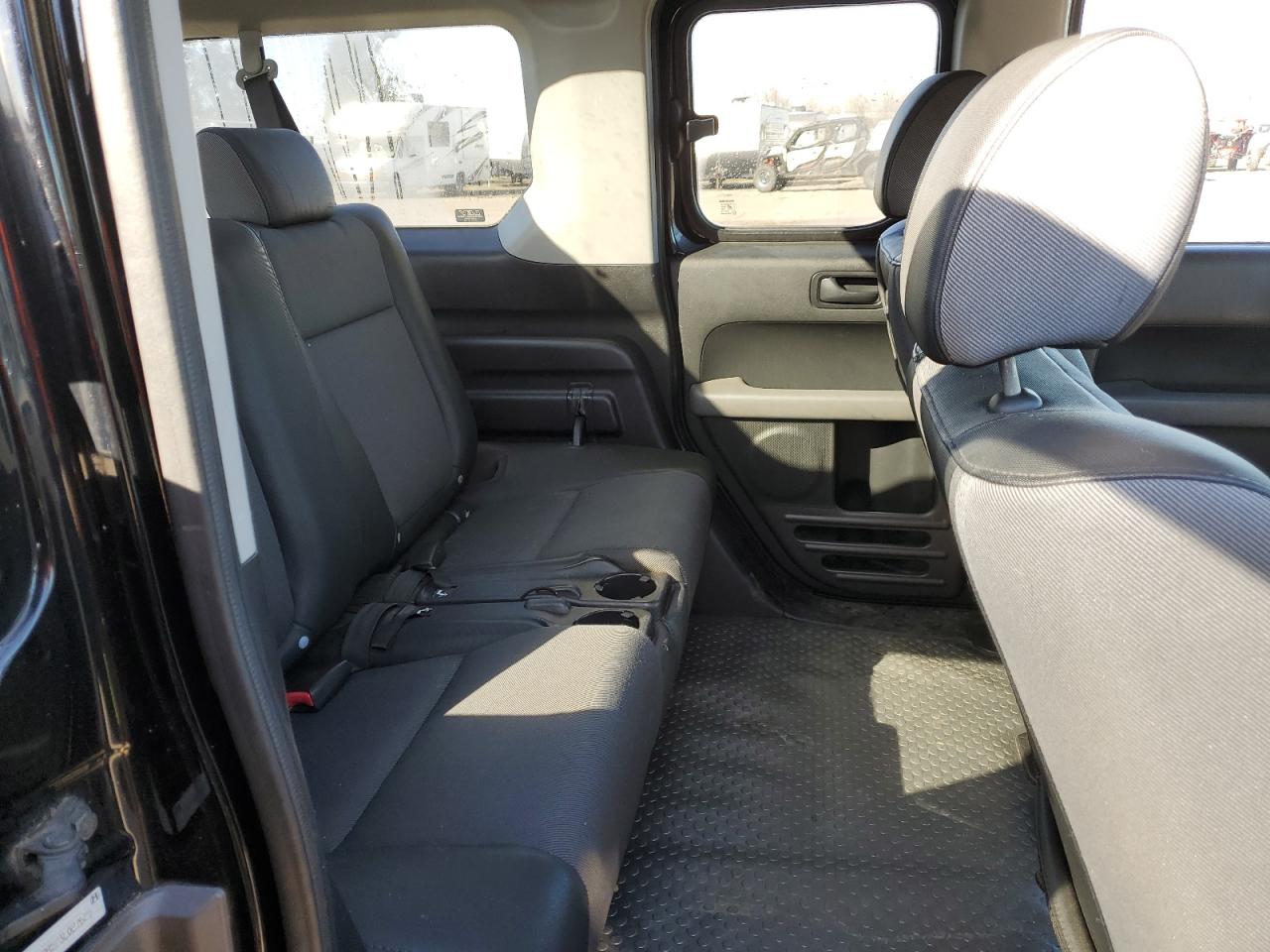 2003 Honda Element - Image 10
