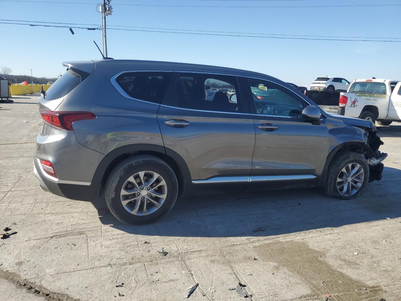 2020 Hyundai Santa Fe - Image 3