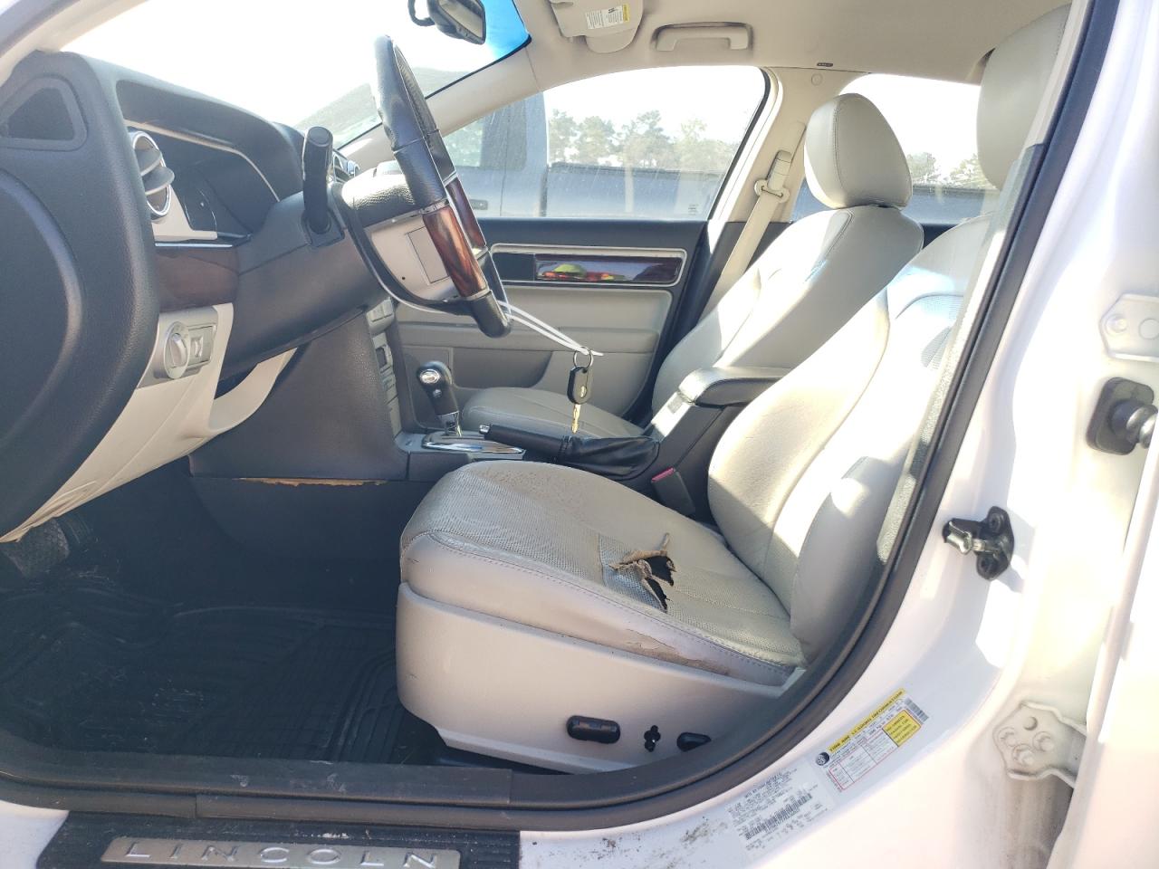 2009 Lincoln MKZ - Image 7