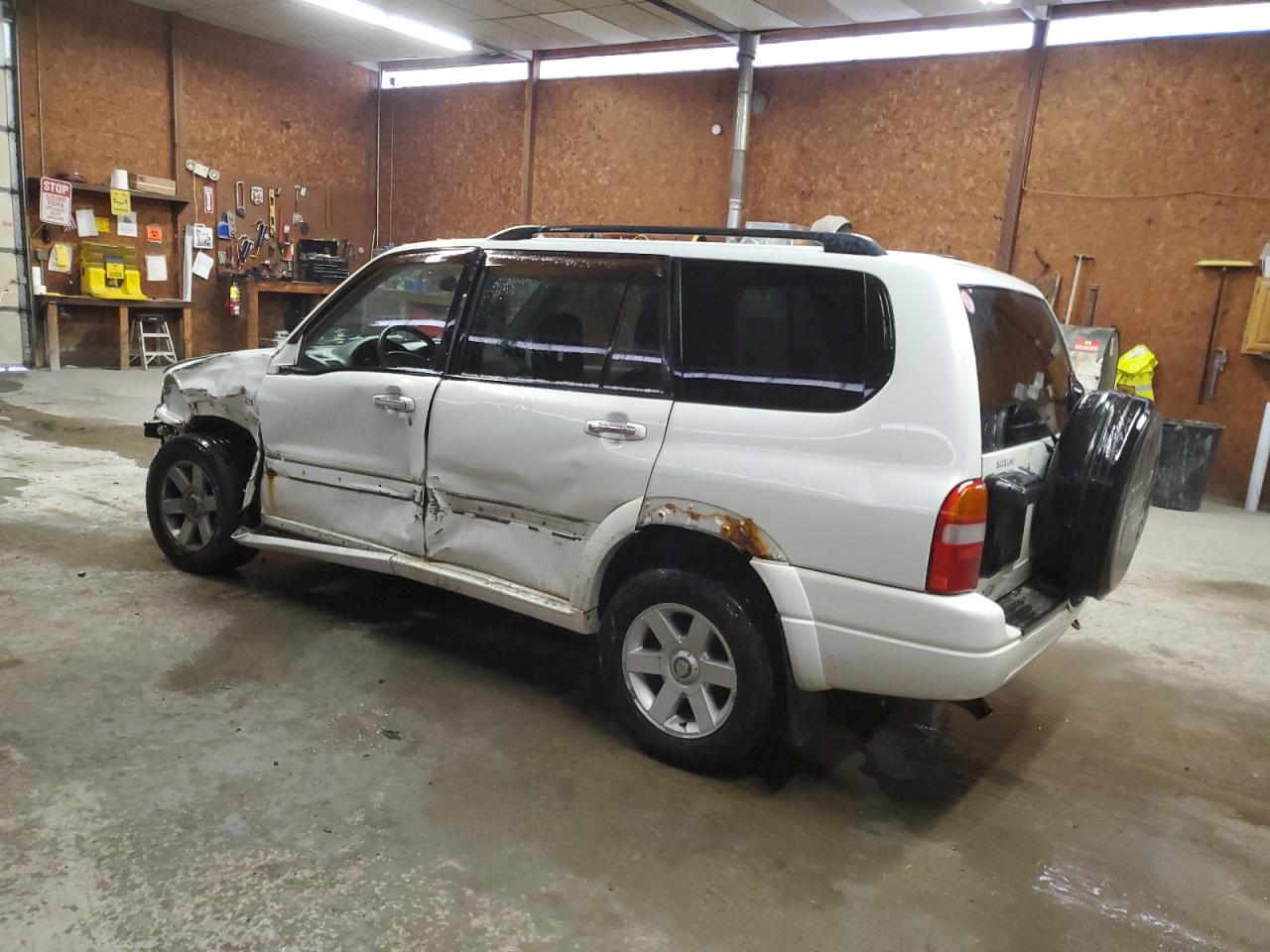 2003 Suzuki XL7 - Image 2