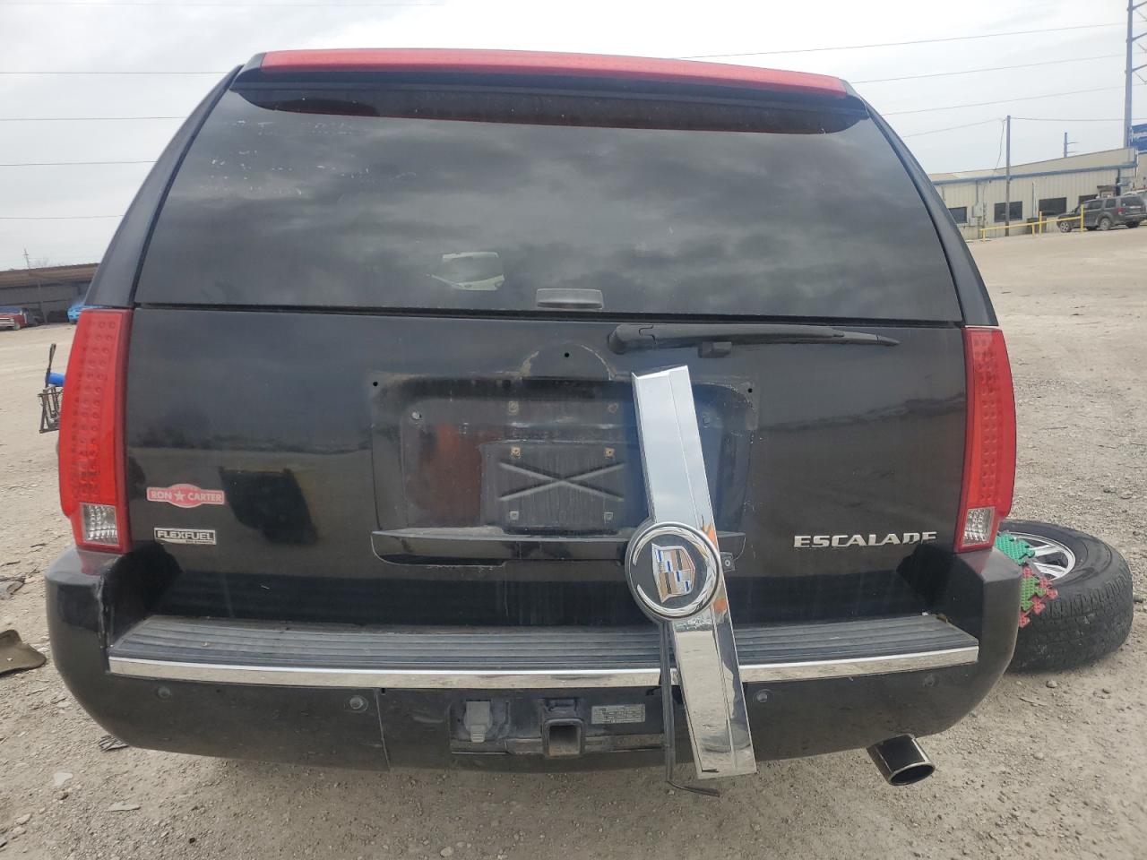 2009 Cadillac Escalade - Image 6