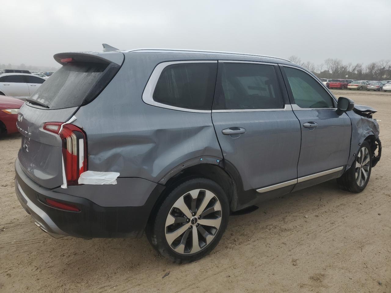 2022 Kia Telluride - Image 3