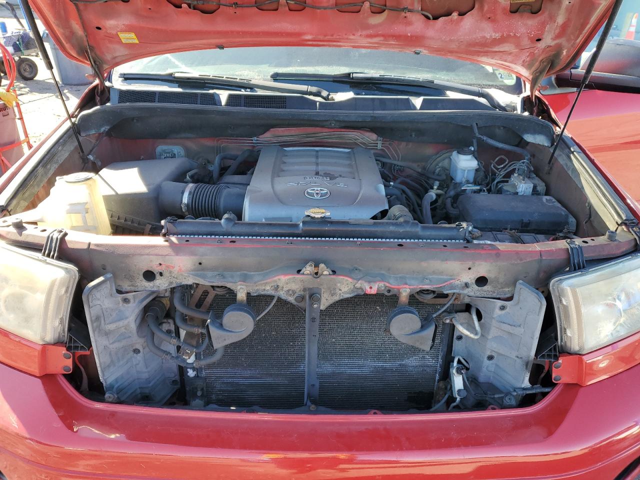 2010 Toyota Tundra - Image 11