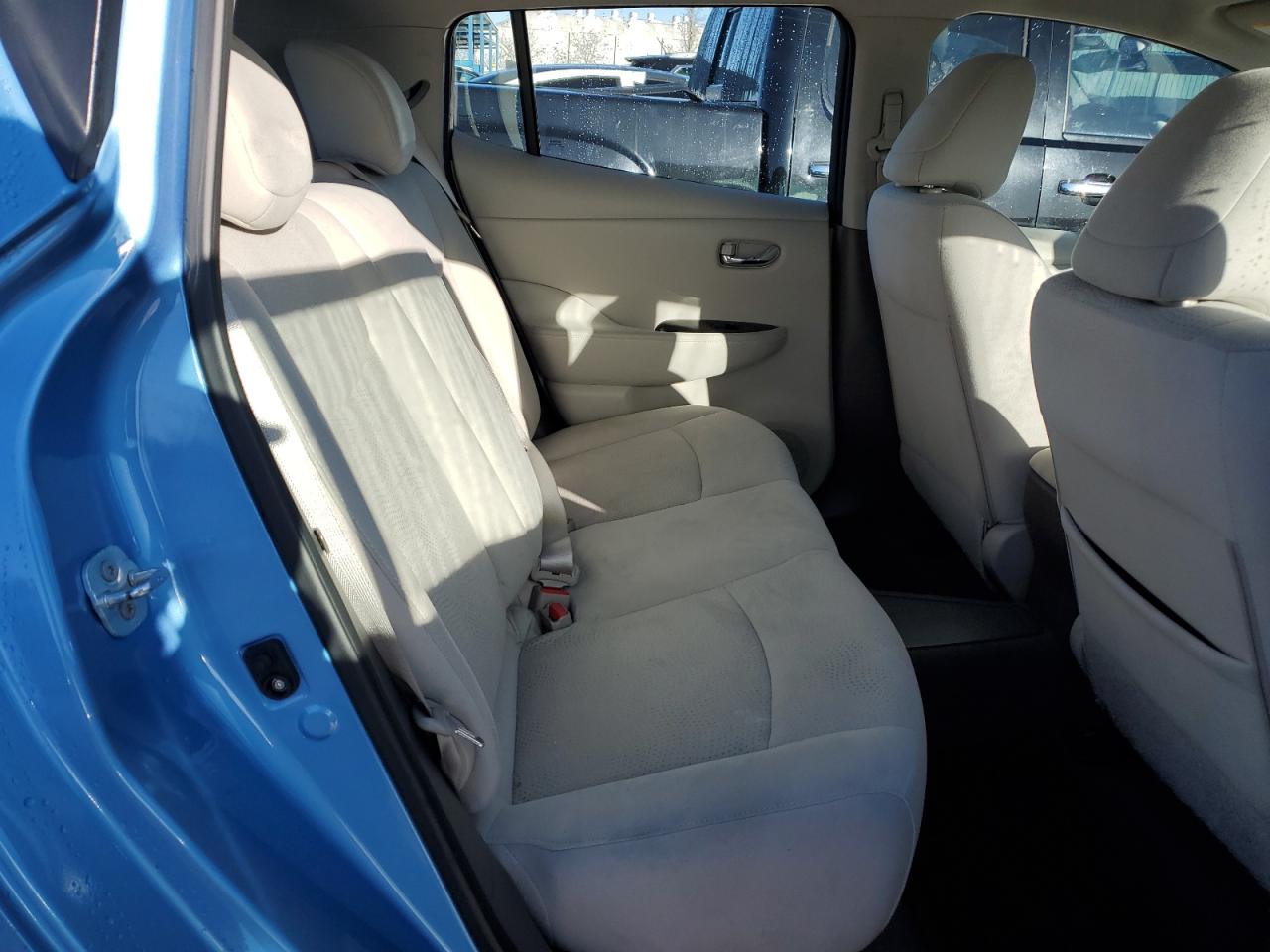 2014 Nissan Leaf - Image 10