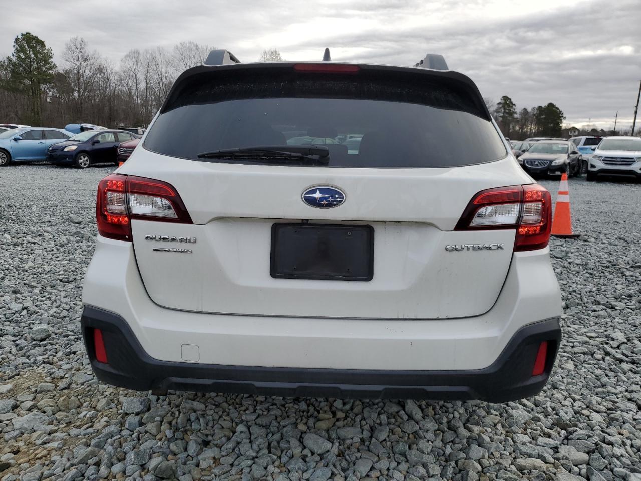 2018 Subaru Outback - Image 6