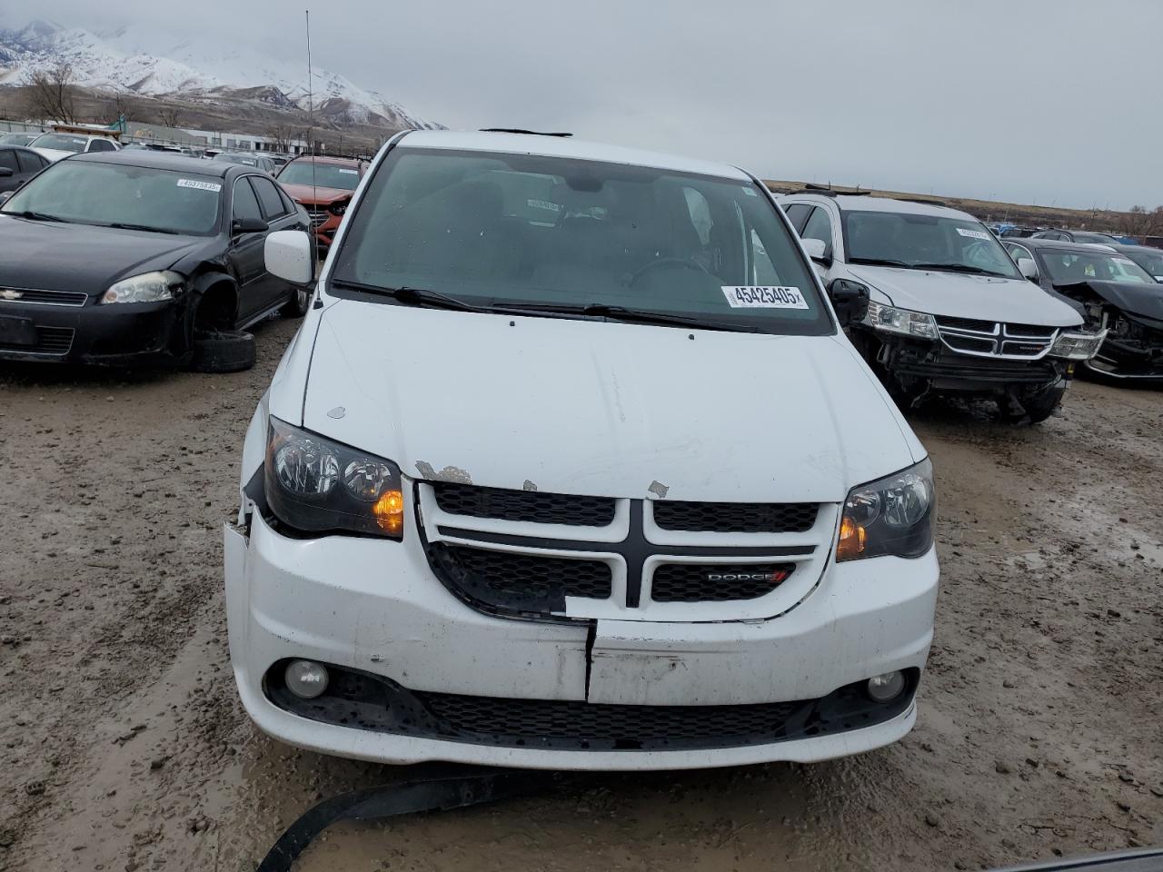 2019 Dodge Caravan - Image 5