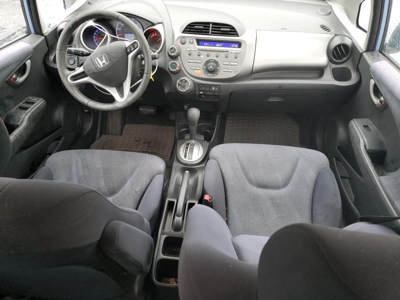 2010 Honda Fit - Image 8