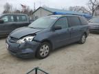 2010 Toyota Sienna Ce იყიდება Wichita-ში, KS - Front End