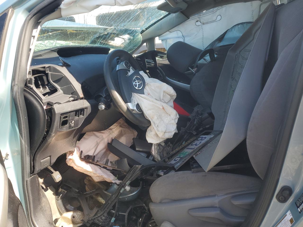 2014 Toyota Prius - Image 7