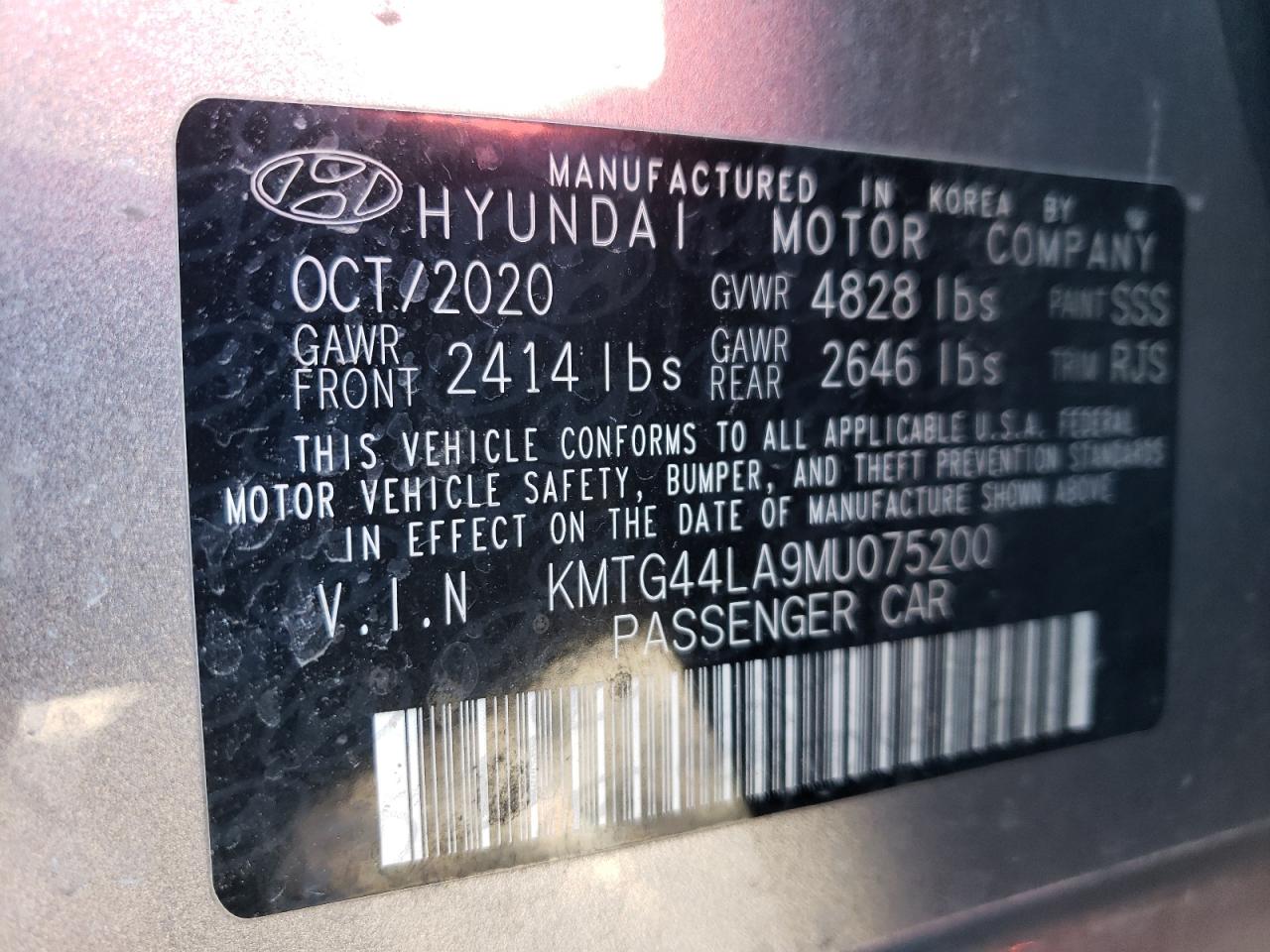 2021 Genesis G70 - Image 13