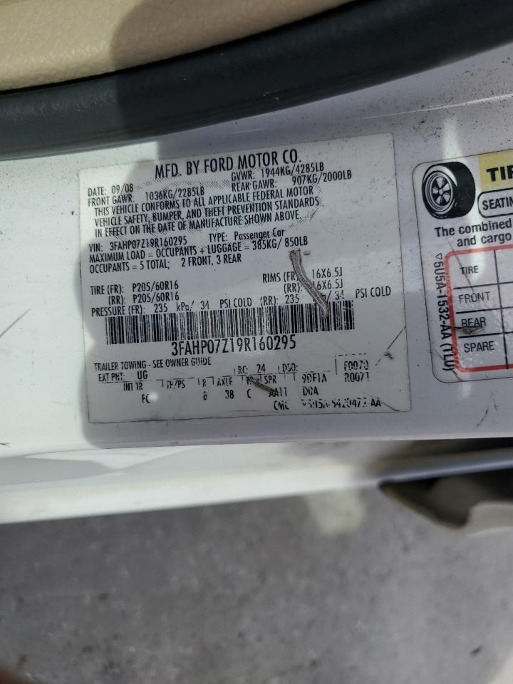 2009 Ford Fusion - Image 14
