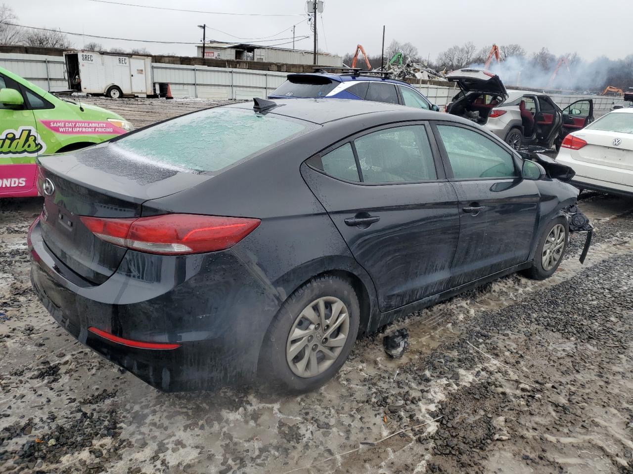 2017 Hyundai Elantra - Image 3