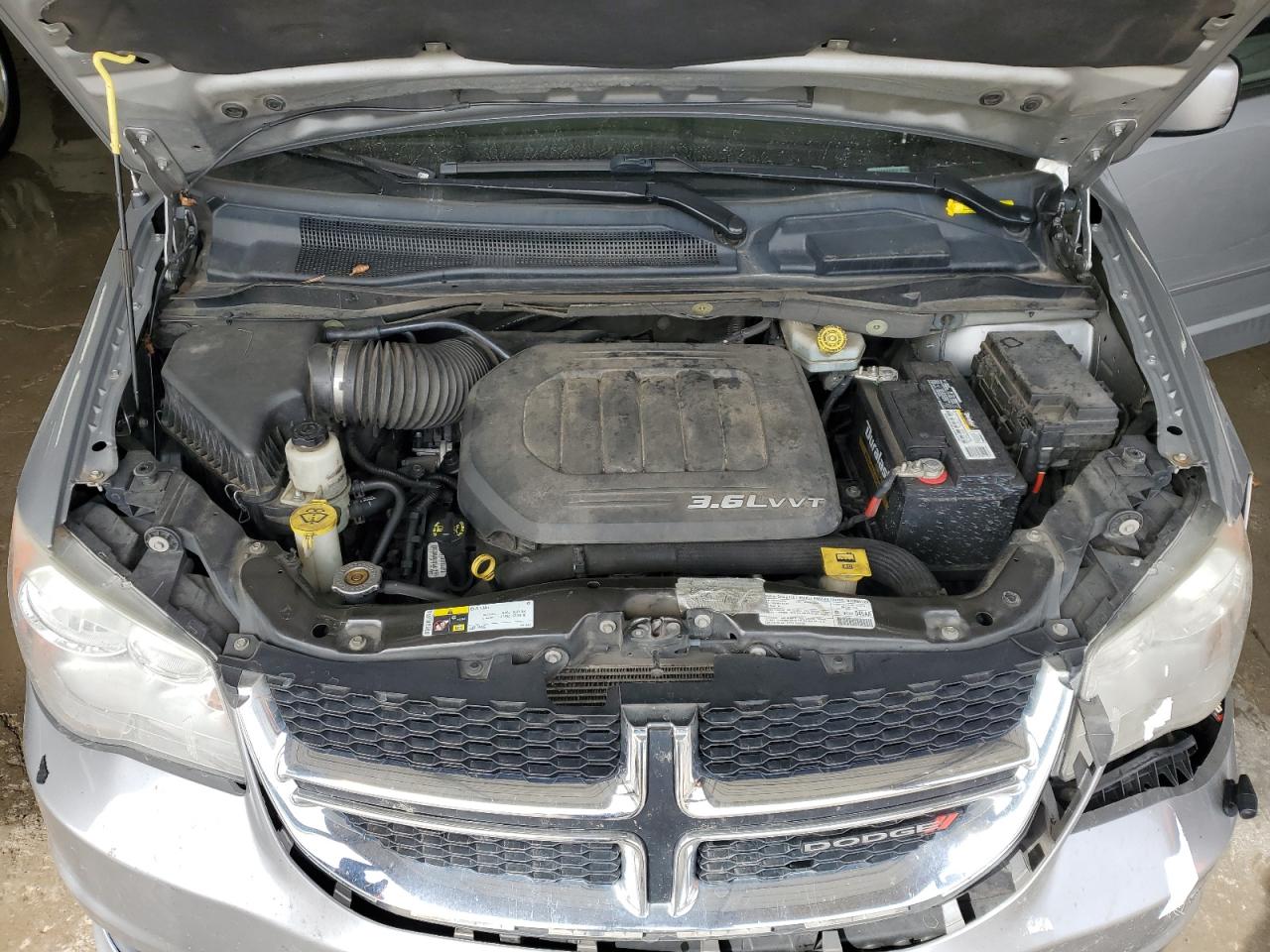 2013 Dodge Caravan - Image 12