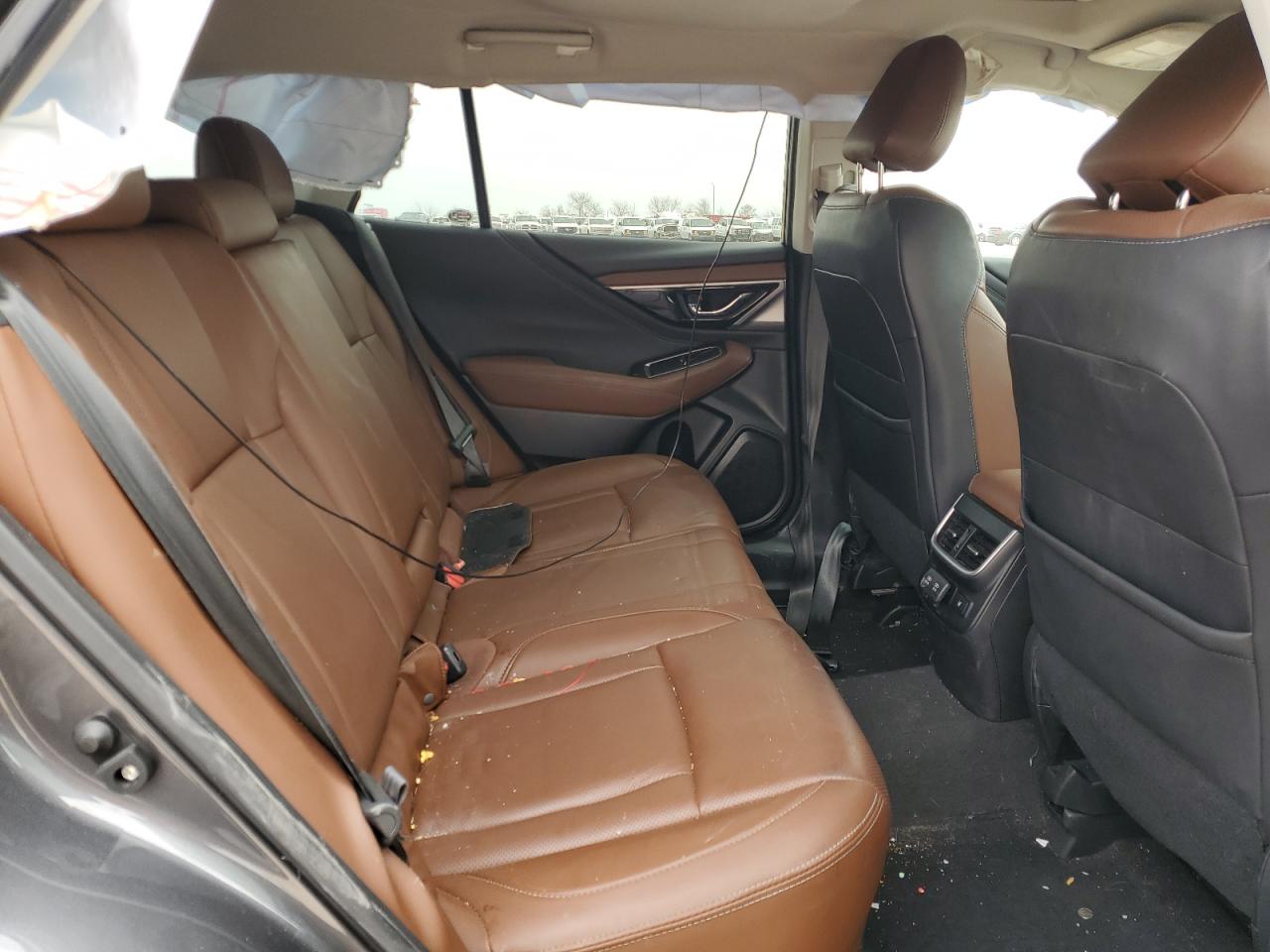 2020 Subaru Outback - Image 11