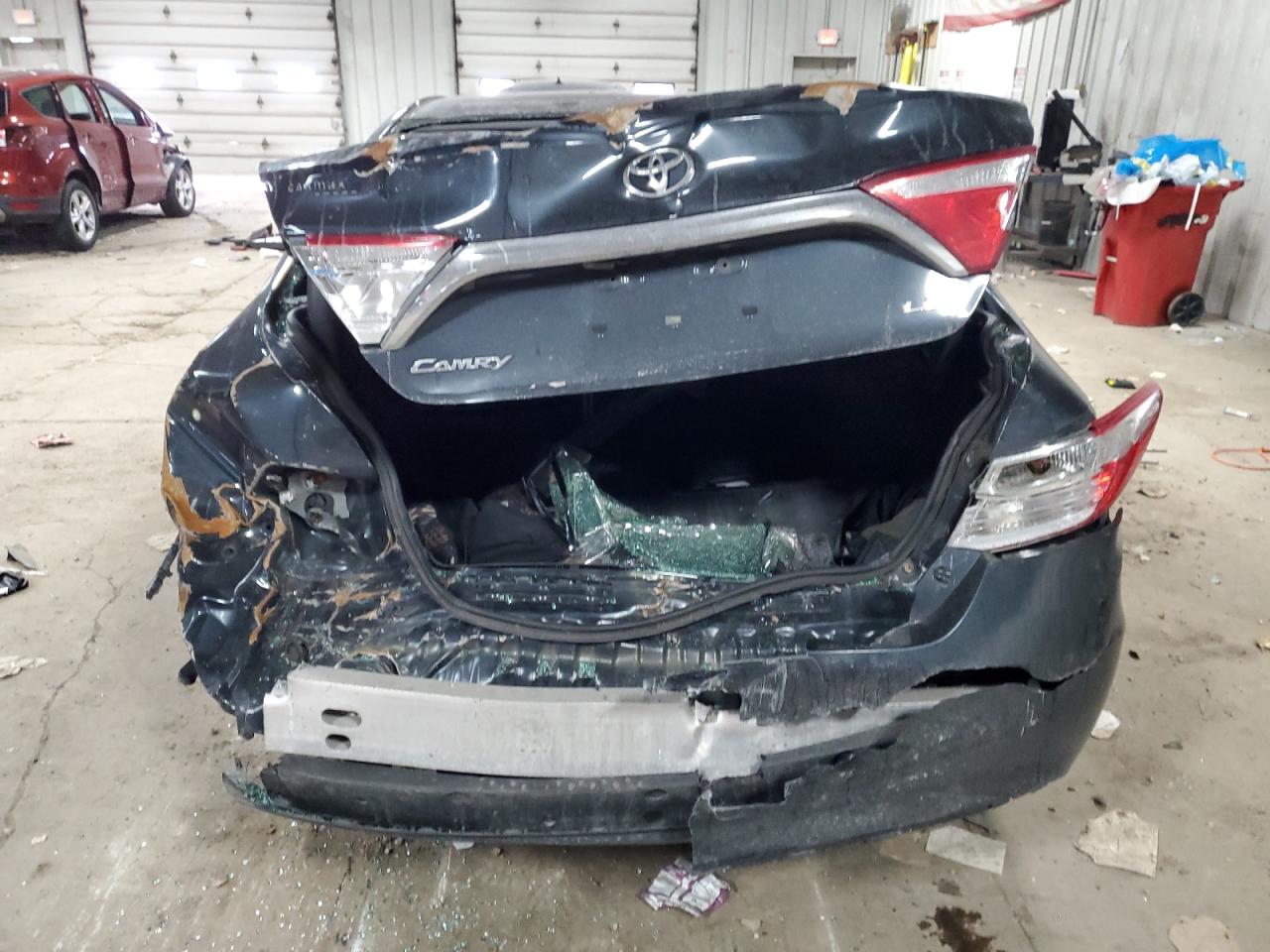 2015 Toyota Camry - Image 6