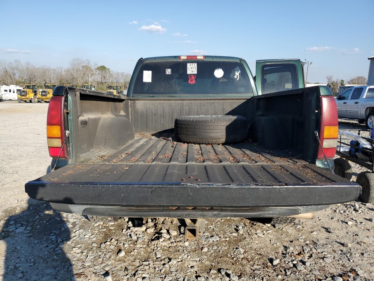 2001 Chevrolet Silverado - Image 6