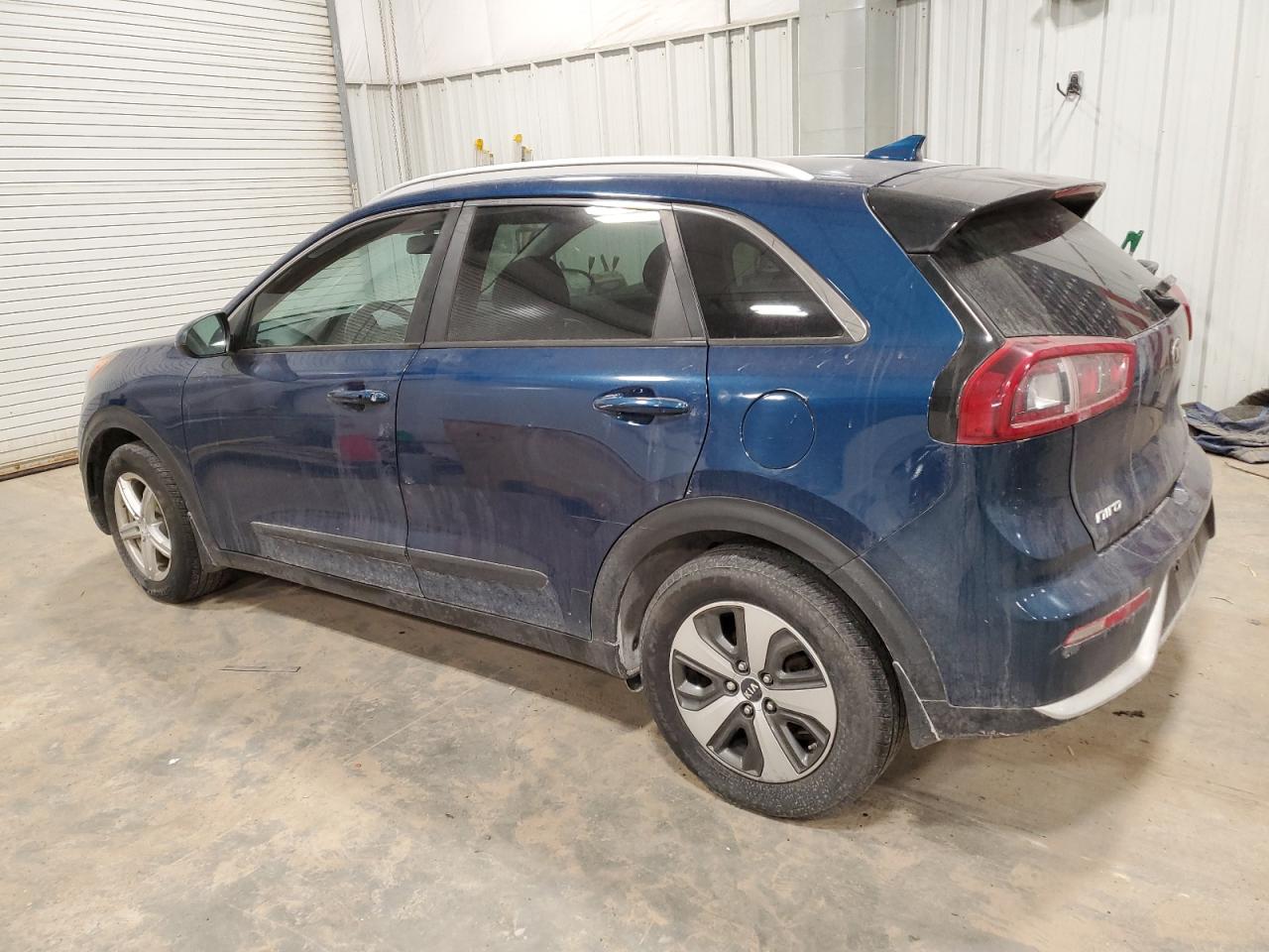 2017 Kia Niro - Image 2