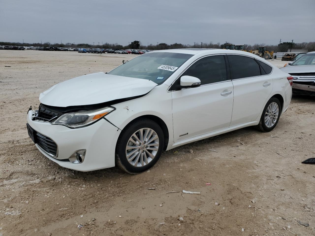 2014 Toyota Avalon - Image 1