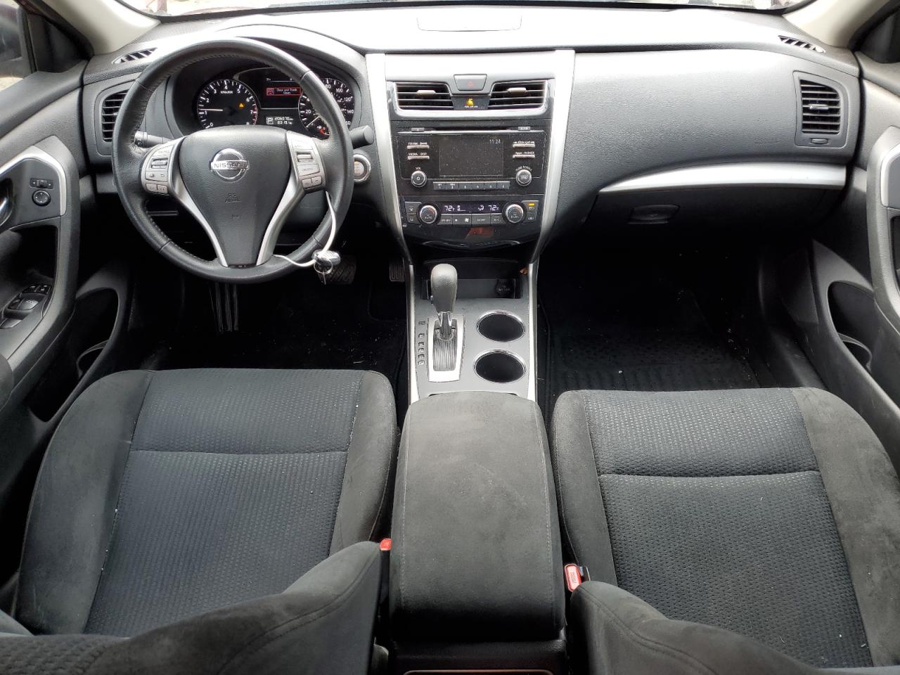 2015 Nissan Altima - Image 8
