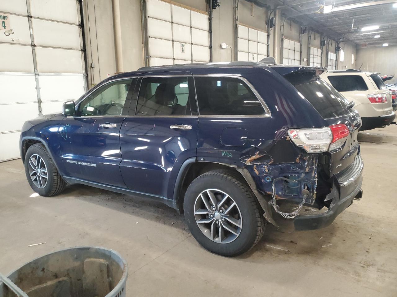 2017 Jeep Grand Cherokee - Image 2