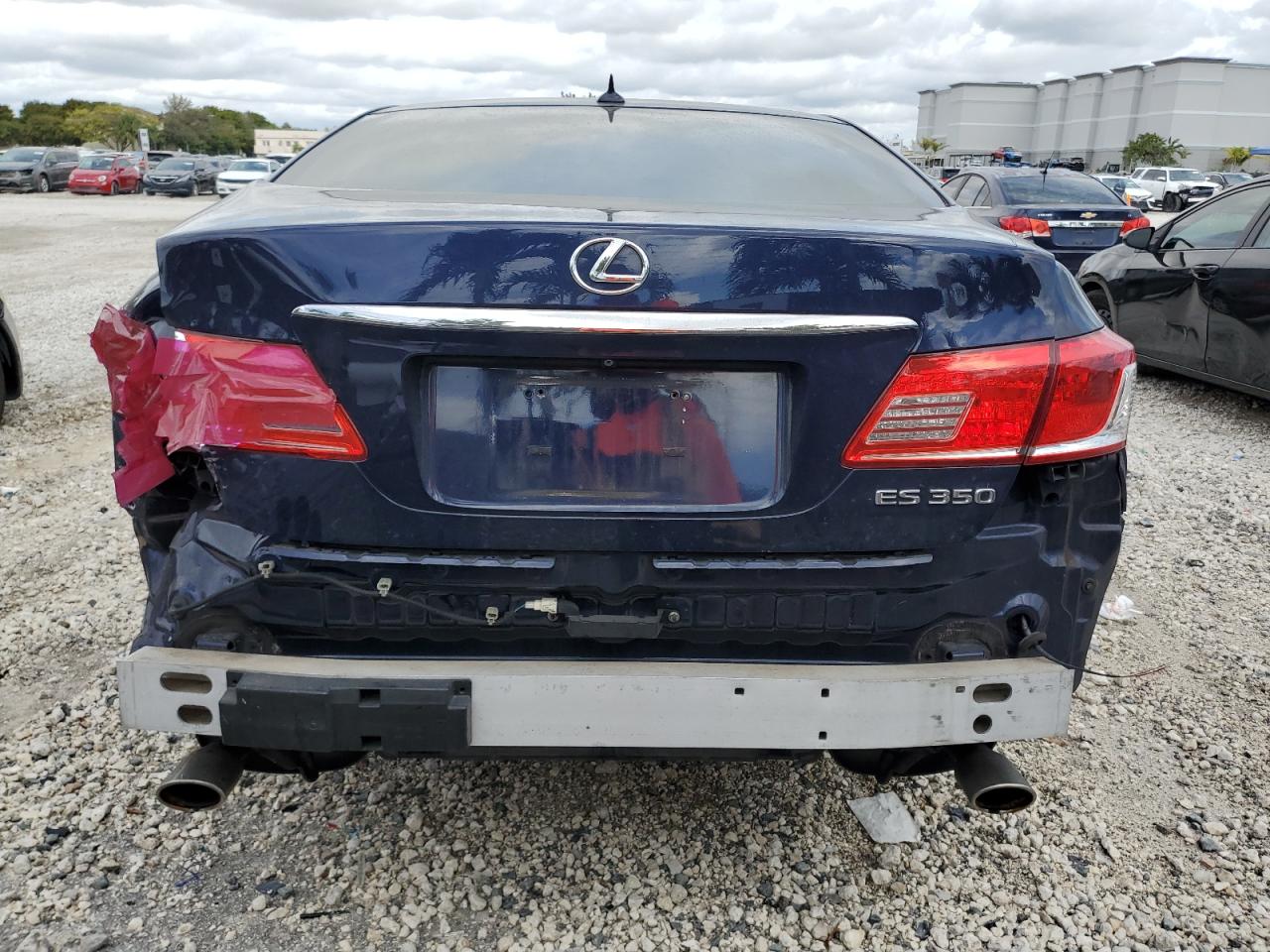 2012 Lexus ES - Image 6