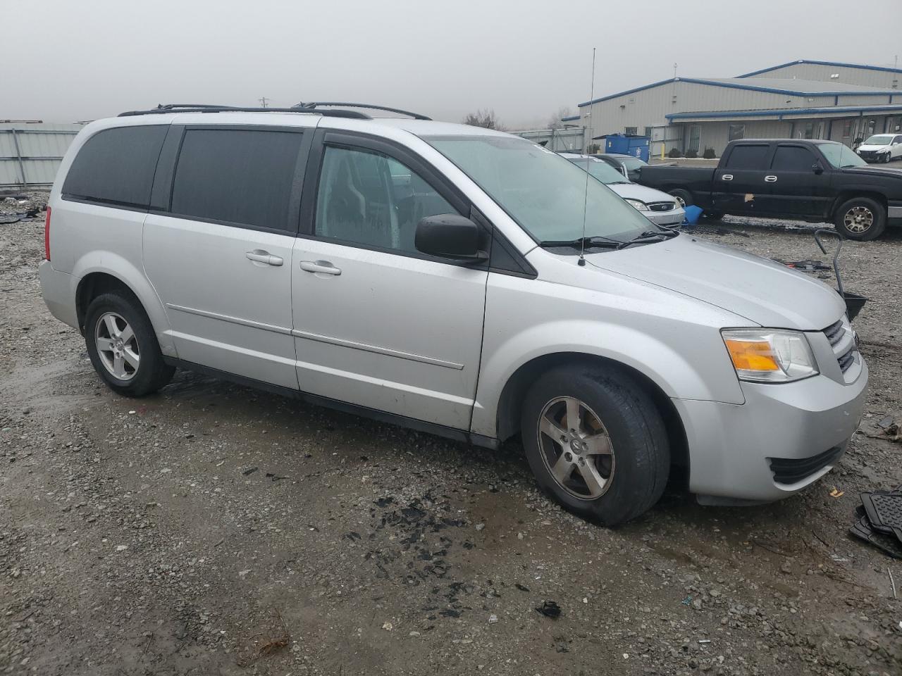2010 Dodge Caravan - Image 4