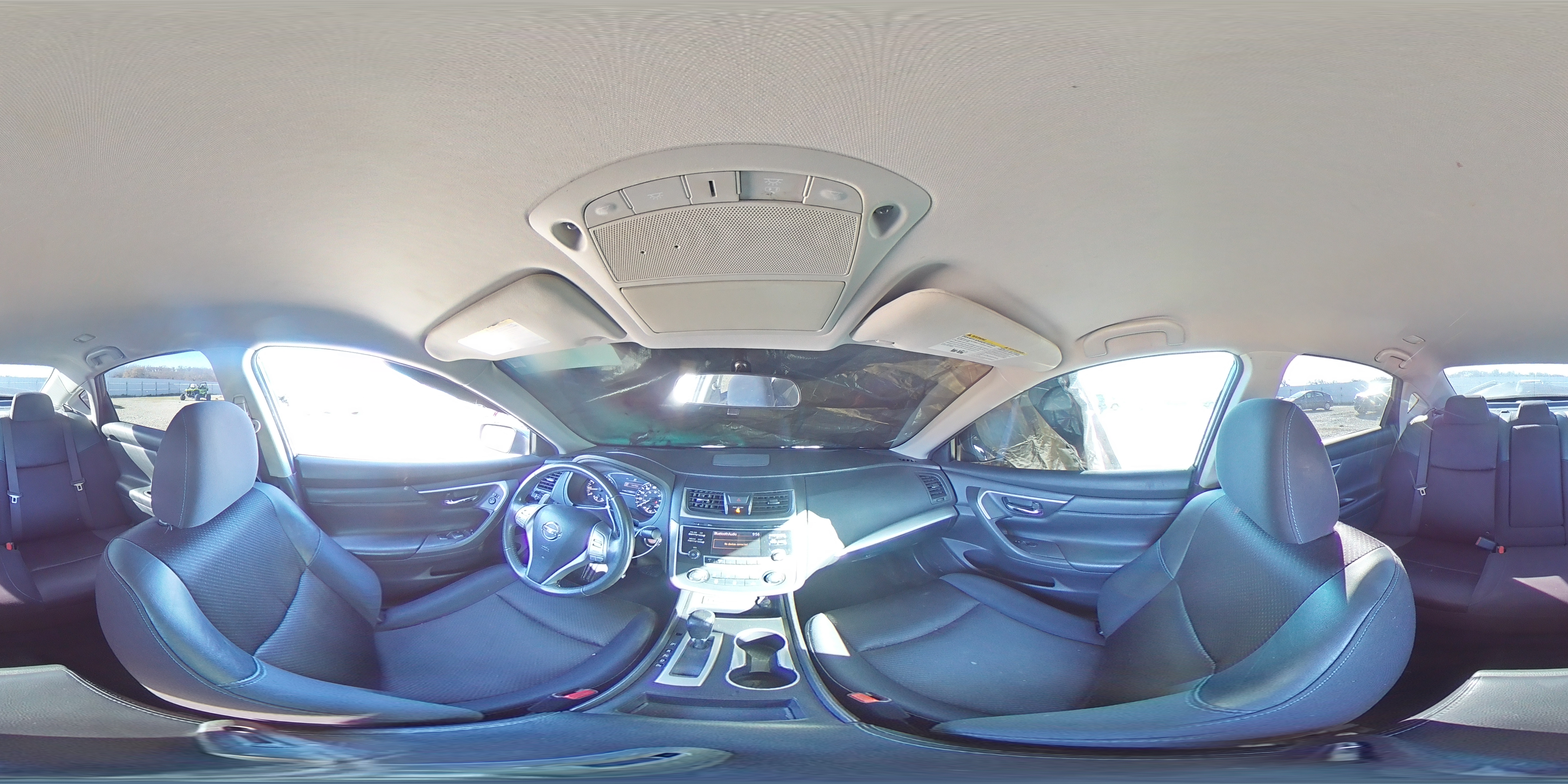 2017 Nissan Altima - Image 13