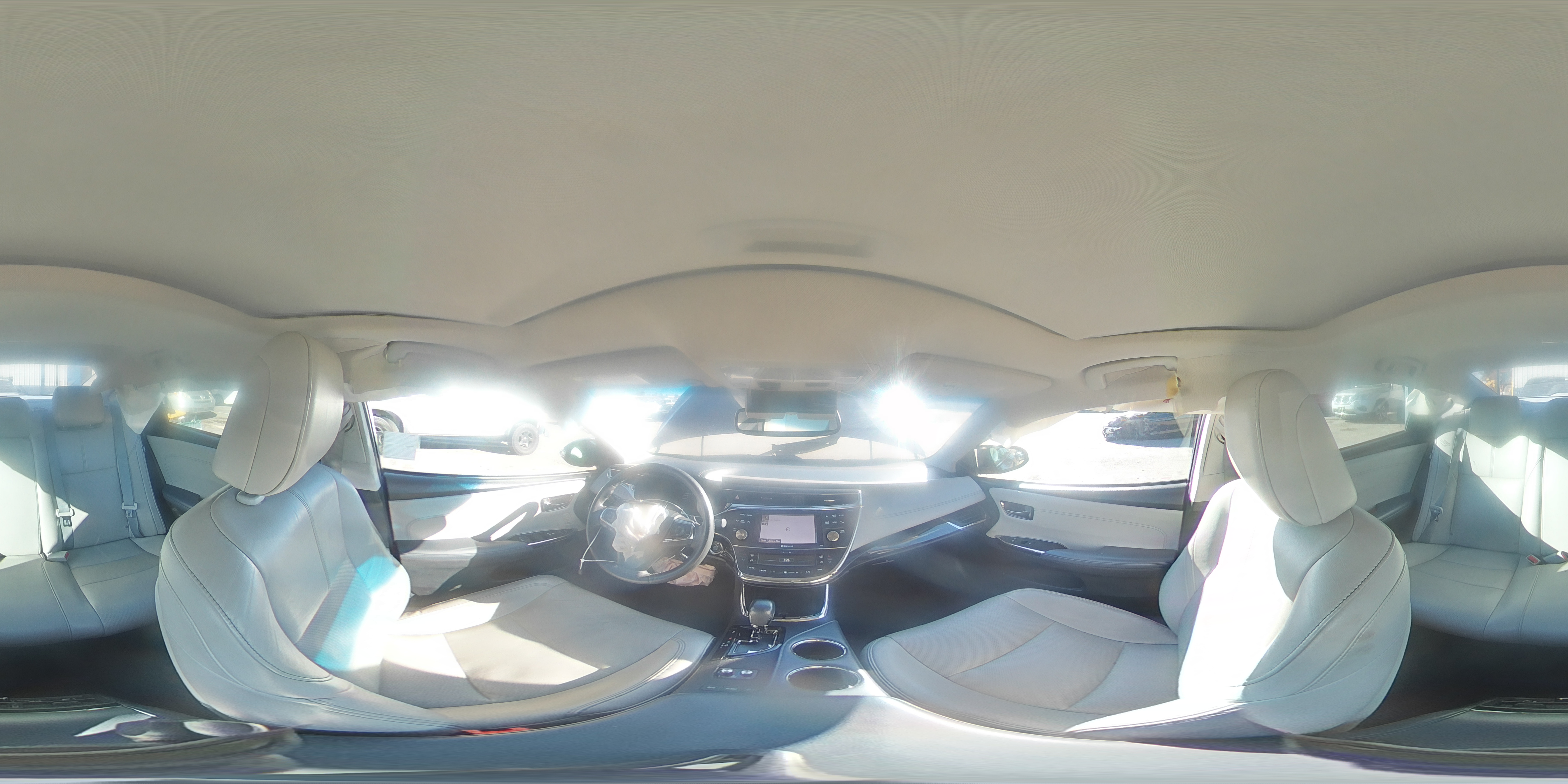 2014 Toyota Avalon - Image 12