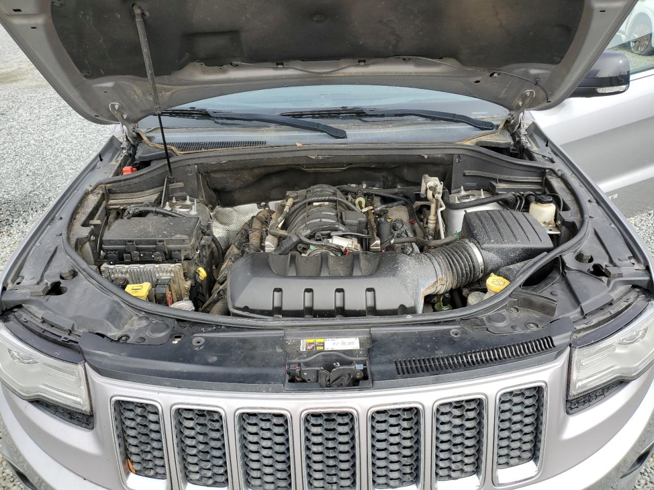 2014 Jeep Grand Cherokee - Image 12