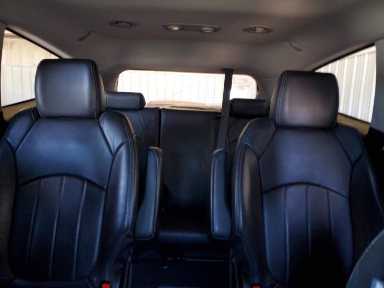 2014 Chevrolet Traverse - Image 10