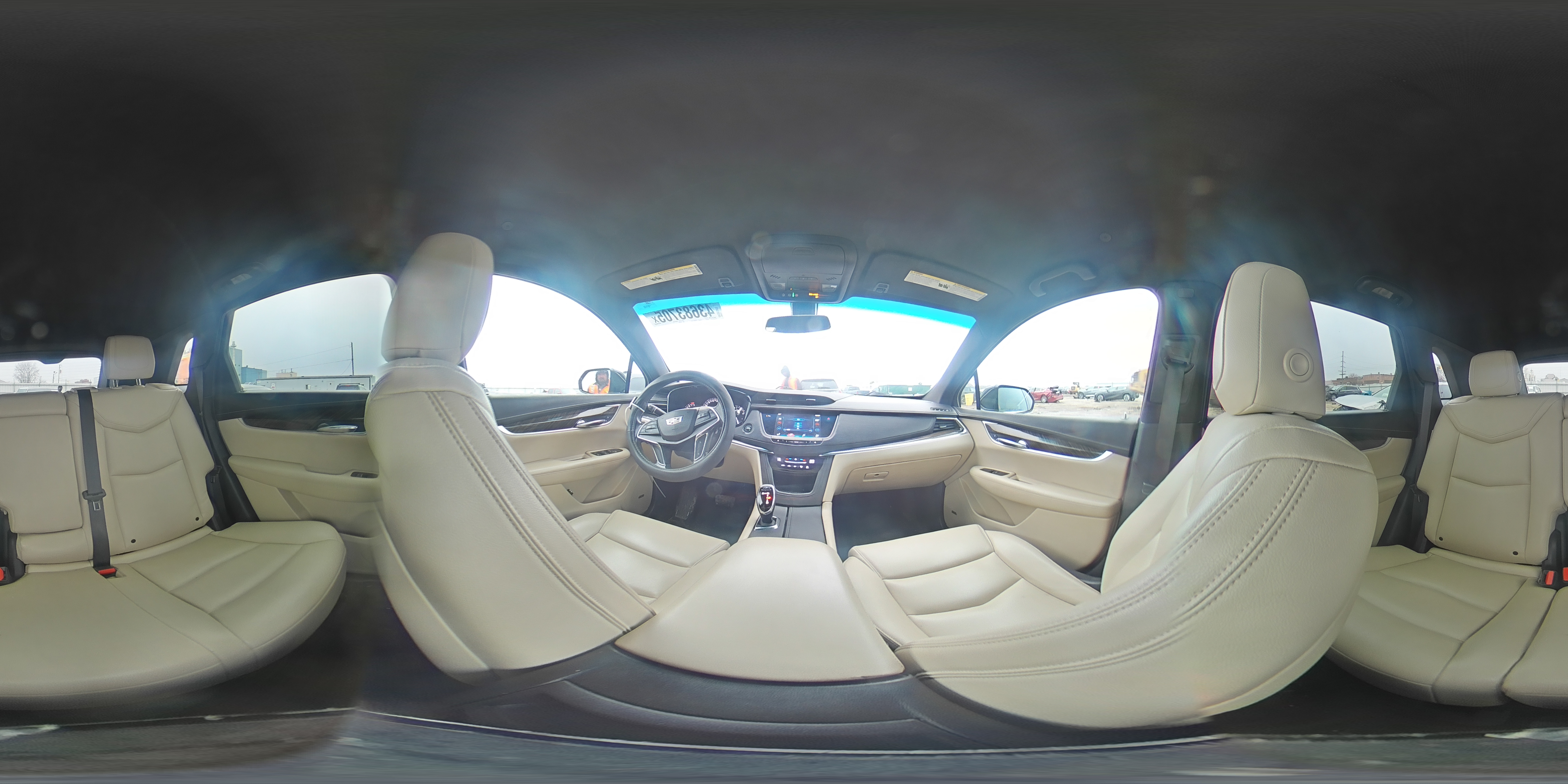 2017 Cadillac XT5 - Image 13