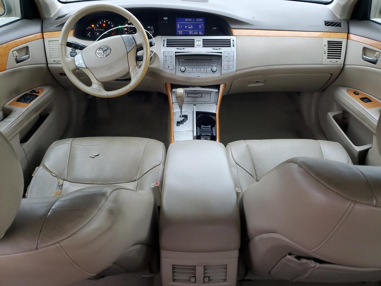 2006 Toyota Avalon - Image 8