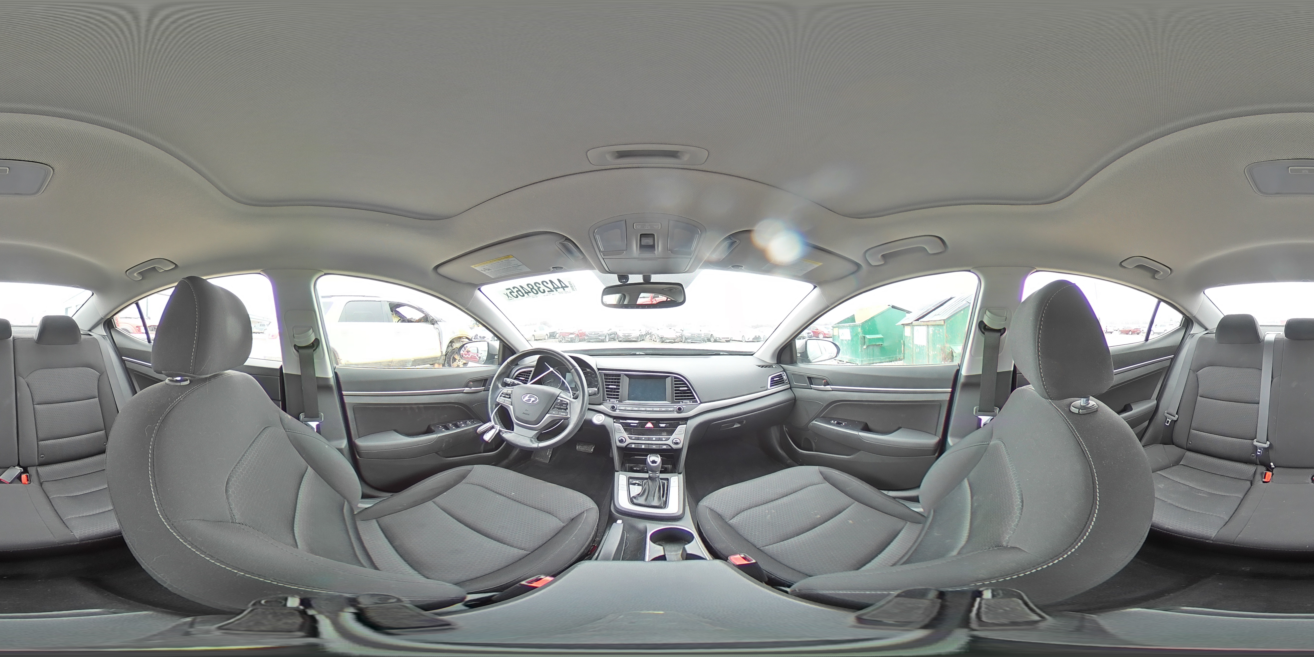 2018 Hyundai Elantra - Image 15