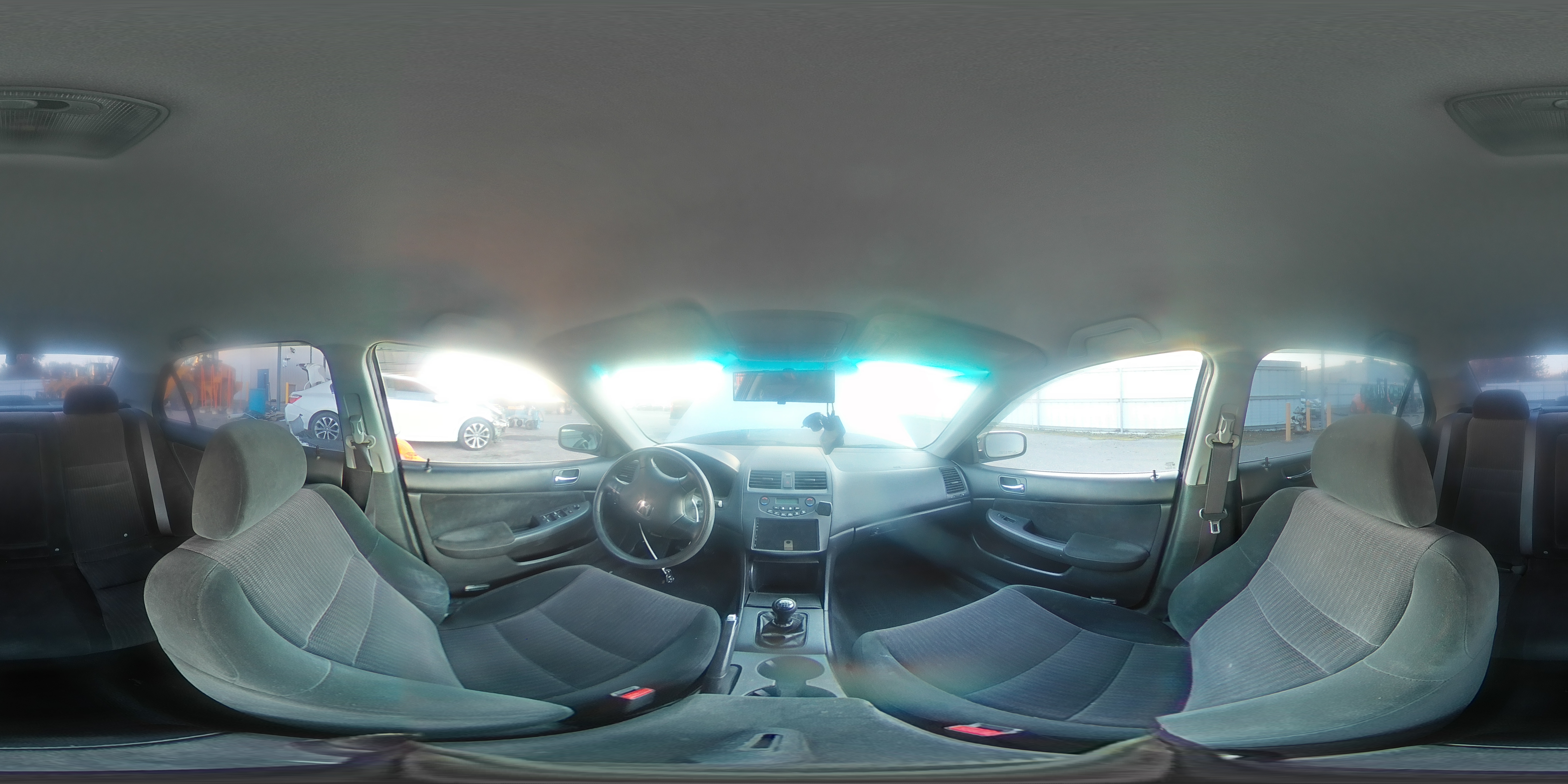 2004 Honda Accord - Image 13