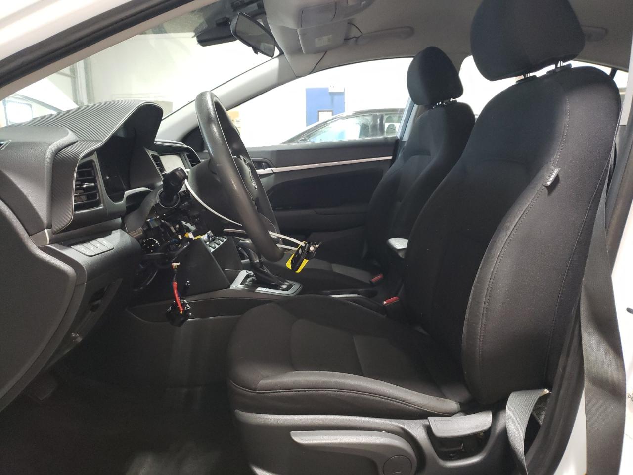 2020 Hyundai Elantra - Image 7