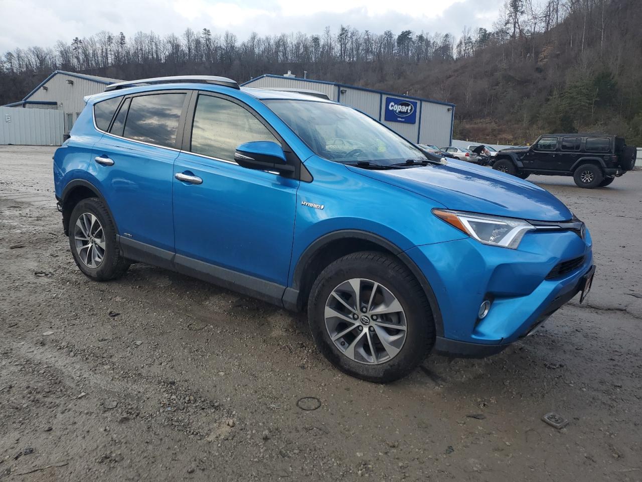 2017 Toyota RAV 4 - Image 4
