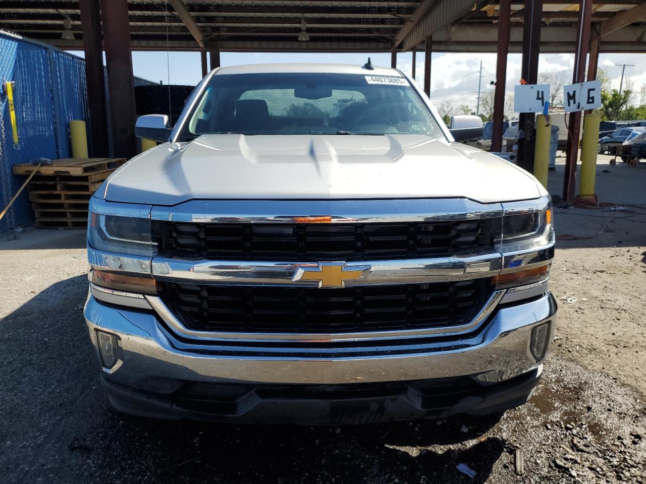 2016 Chevrolet Silverado - Image 5