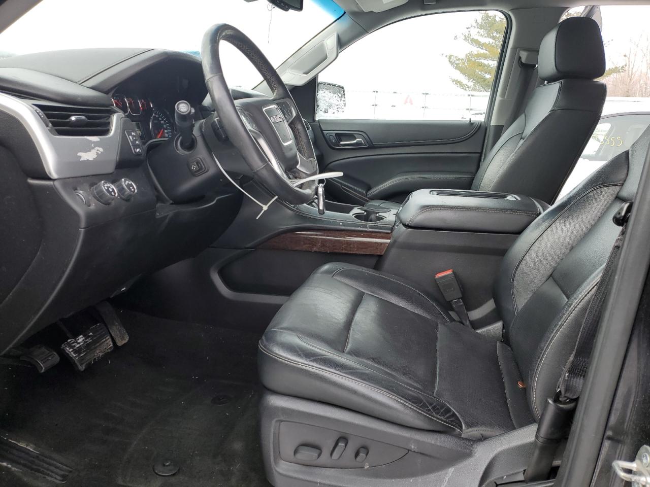 2017 GMC Yukon - Image 7