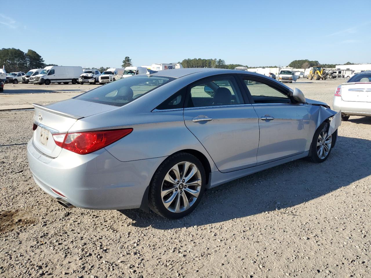 2012 Hyundai Sonata - Image 3