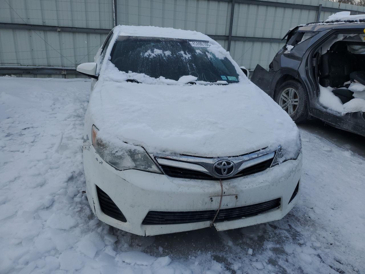 2012 Toyota Camry - Image 5
