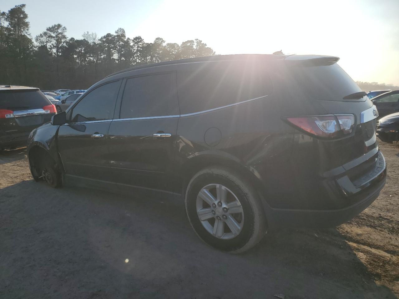 2014 Chevrolet Traverse - Image 2